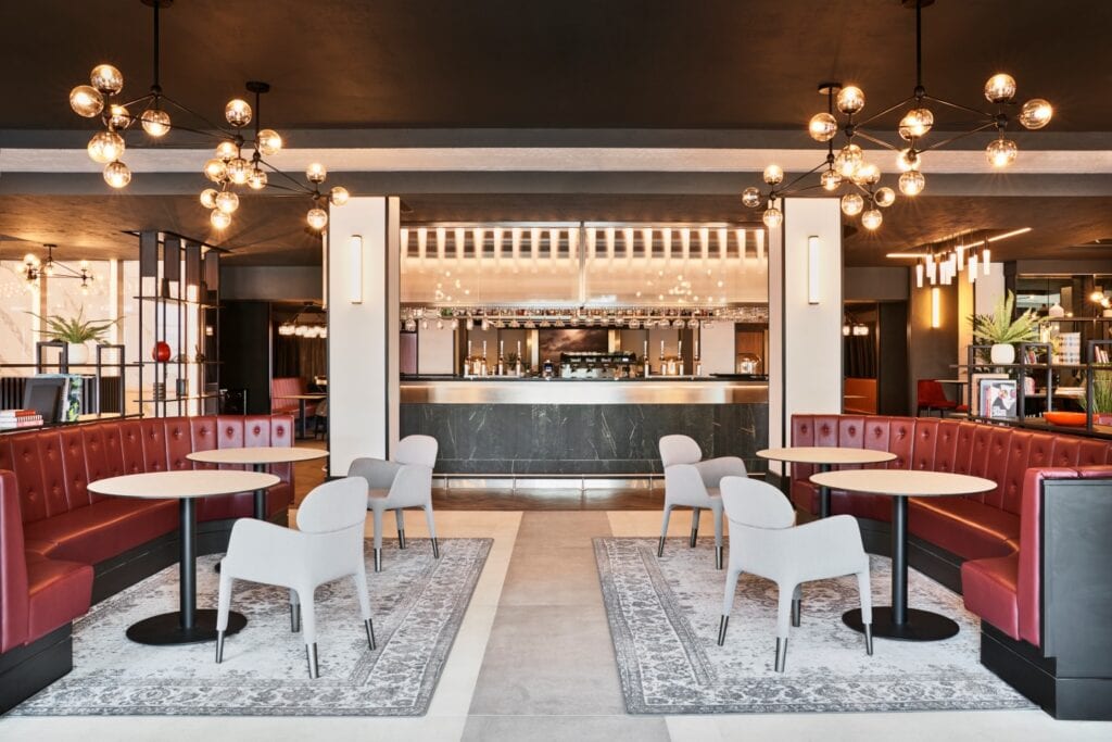 伦敦希思罗机场丽笙及丽笙 RED 酒店合并项目丨英国伦敦-42