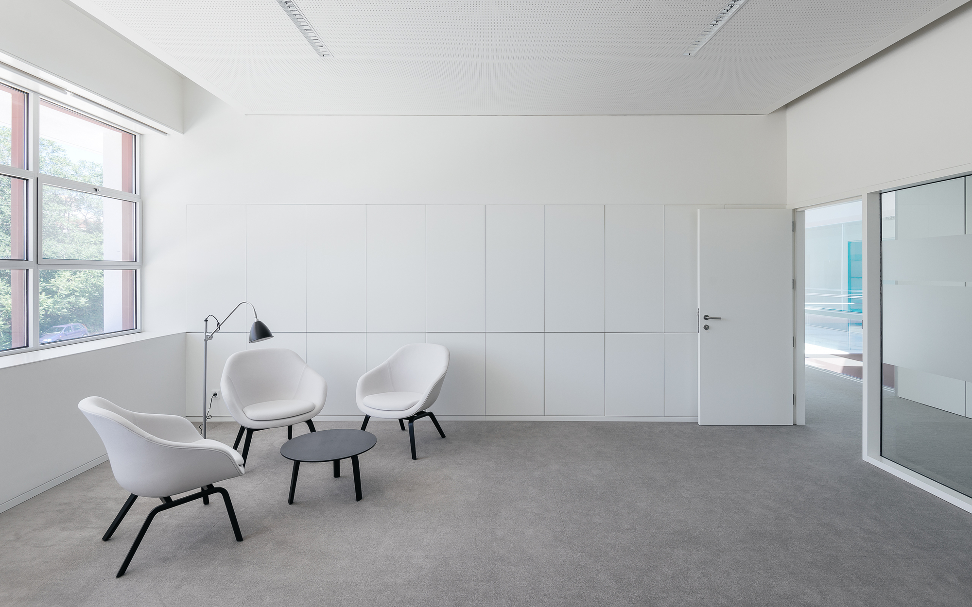 葡萄牙 Plural 药店总部物流中心,古今交融的办公建筑-20