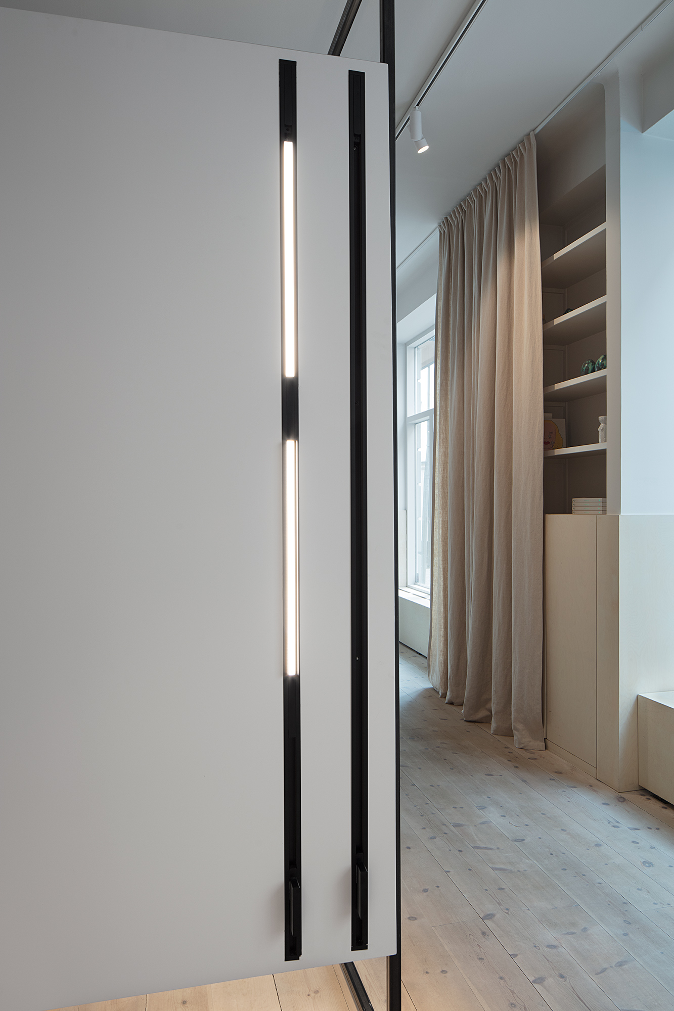 Track 230V Surface | Track 230V | Illuminazione architetturale | Modular Lighting Instruments-9