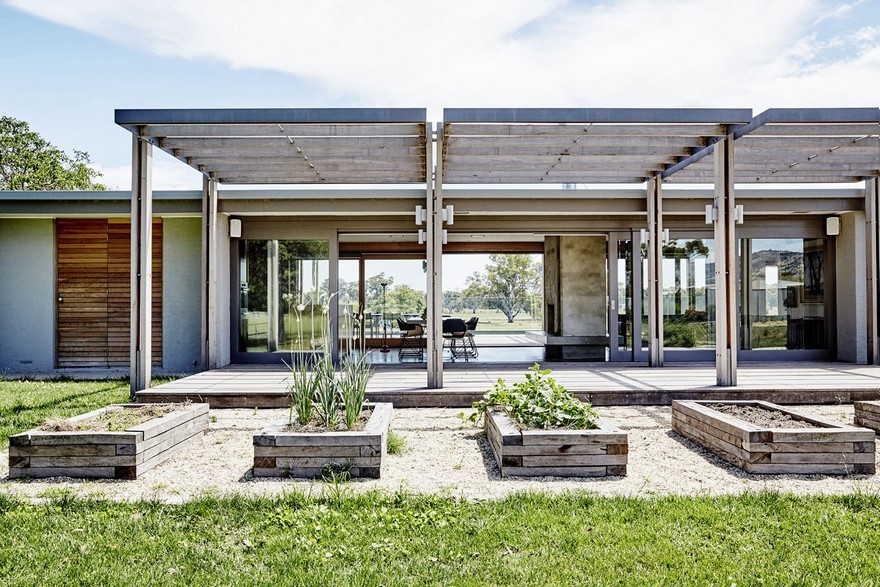 70’s Rural Victorian House Renovated for Comfortable Interior and Durable Functionality-13