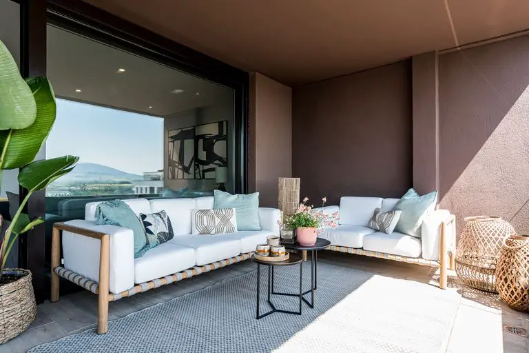 西班牙木质设计公寓,打造温馨现代生活空间-27