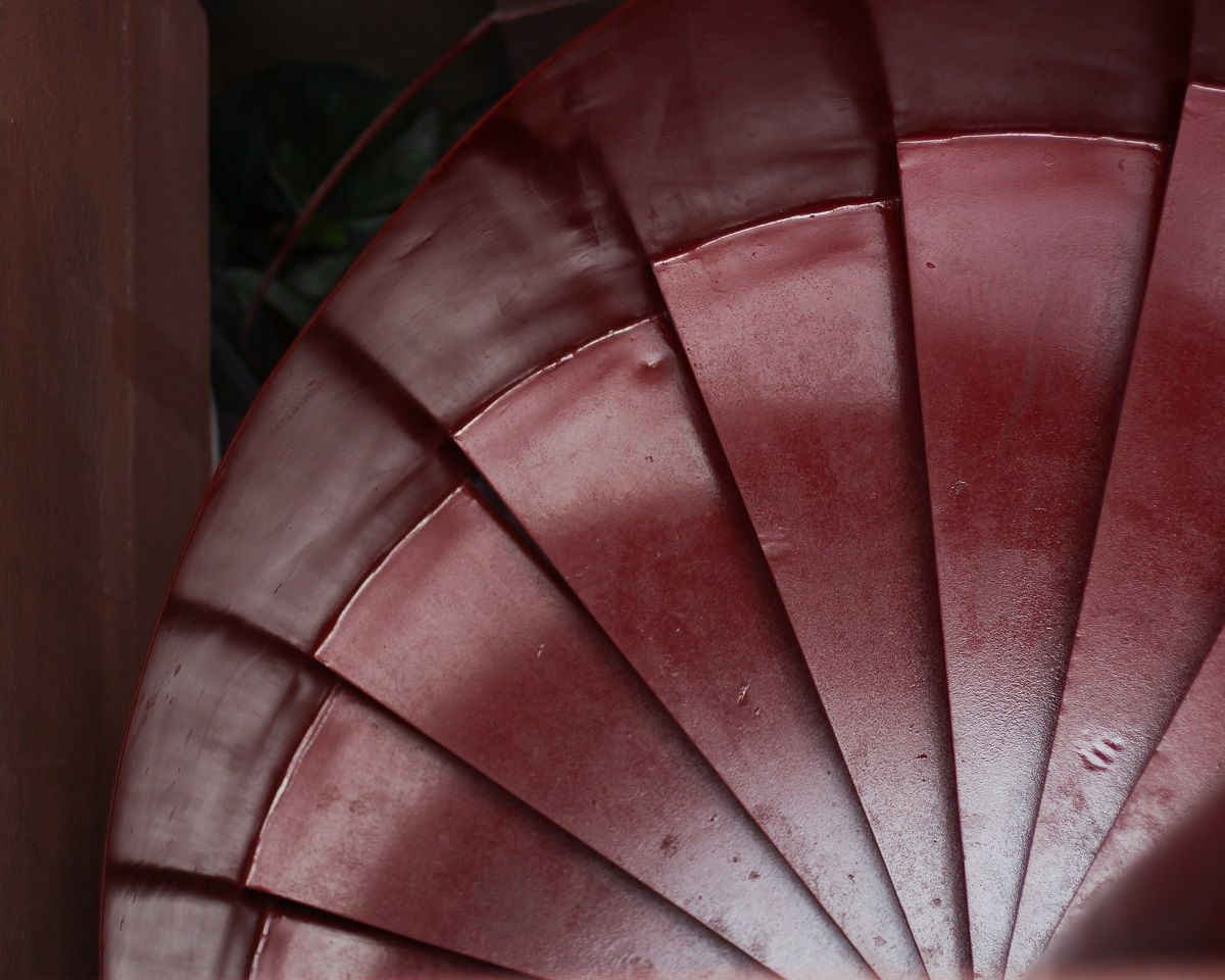 迷你公寓里的 Birmingham 咖啡馆 | 自然光与环保建材的完美融合-34