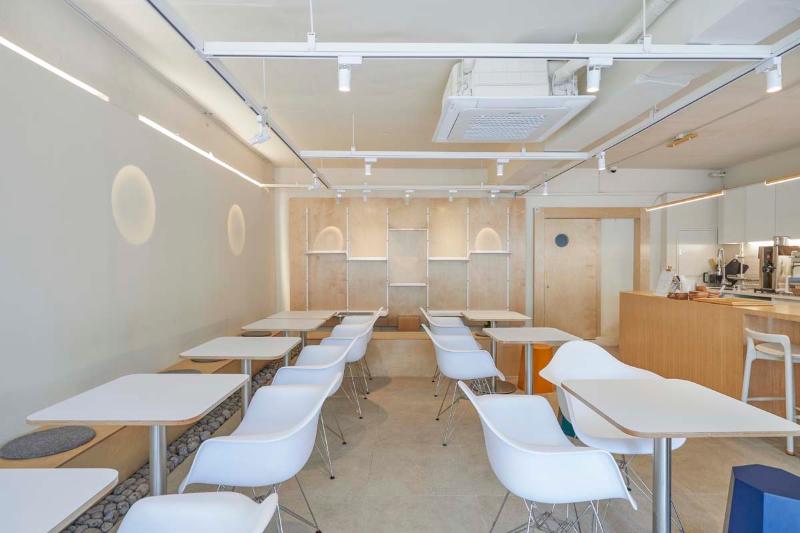 20 平米温馨甜品咖啡厅，打造温暖空间-5