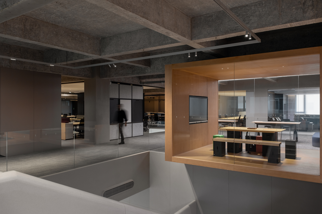 超级平常办公室丨中国深圳-180