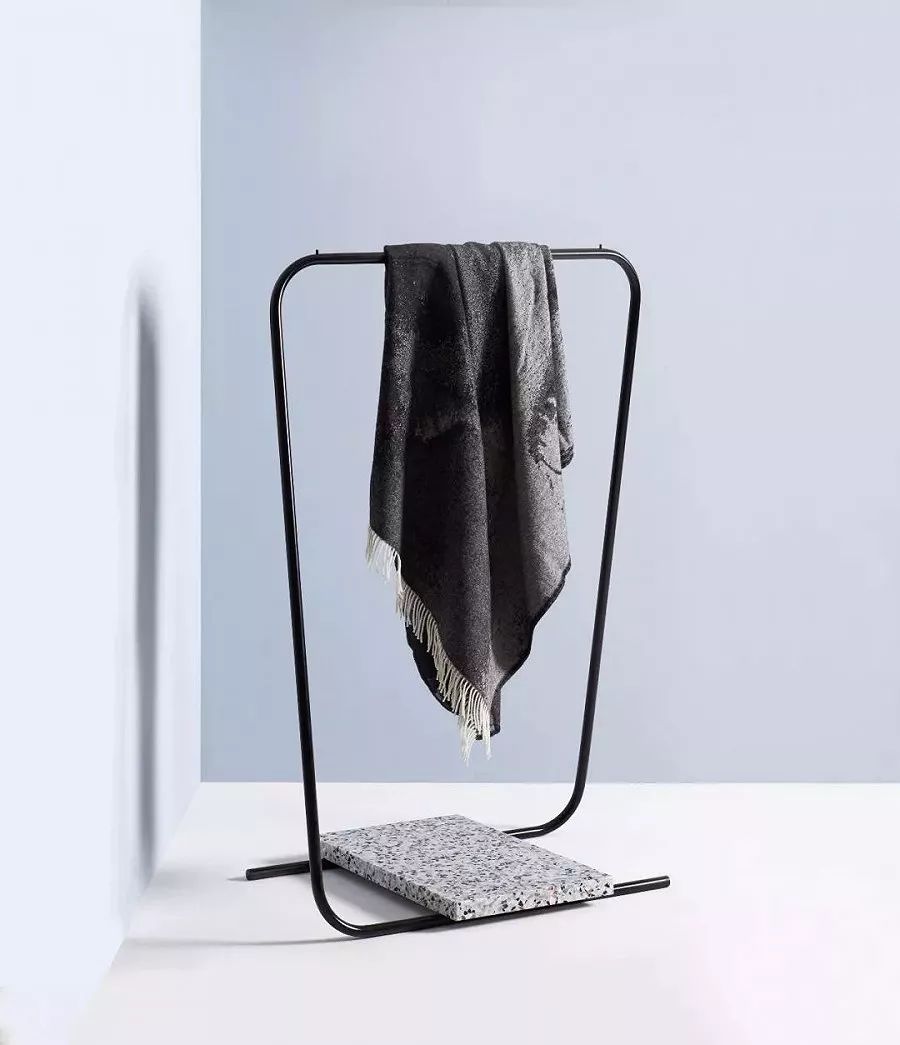 水磨石与黄铜 打造高级感家居-18