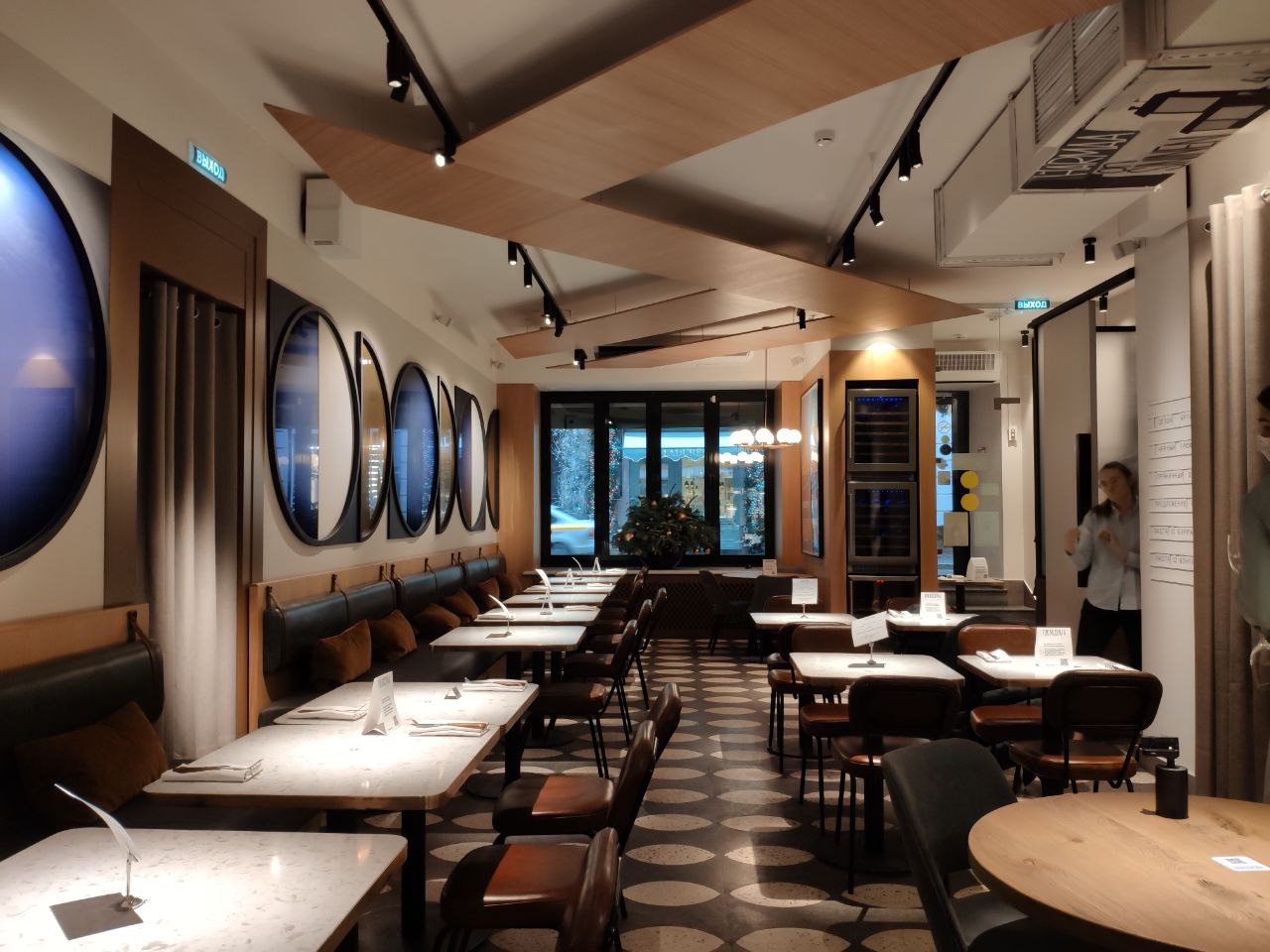 Semifreddo 集团餐厅照明设计项目丨RAUM-6