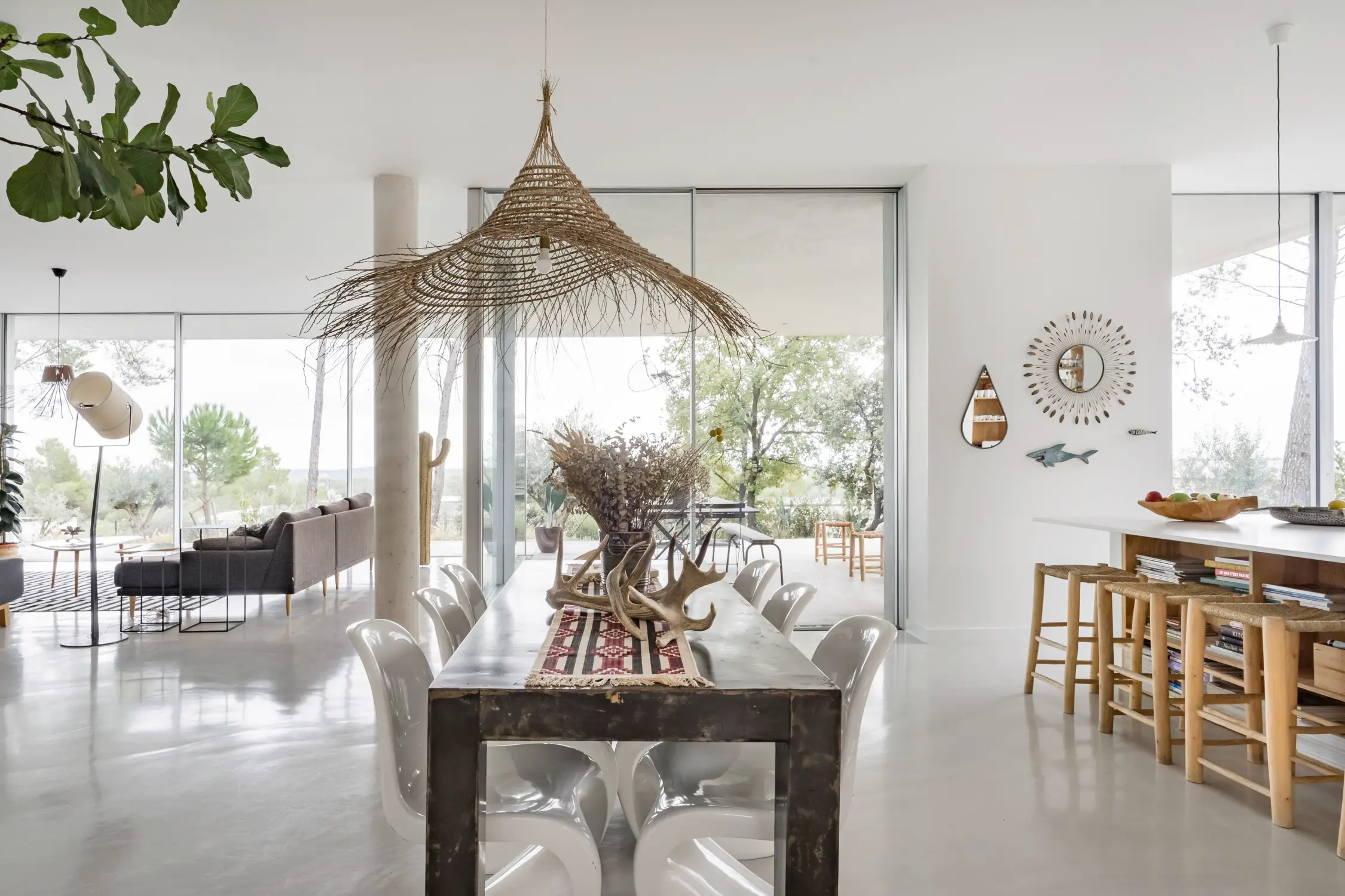 法式别墅设计，完美融合自然景观-12