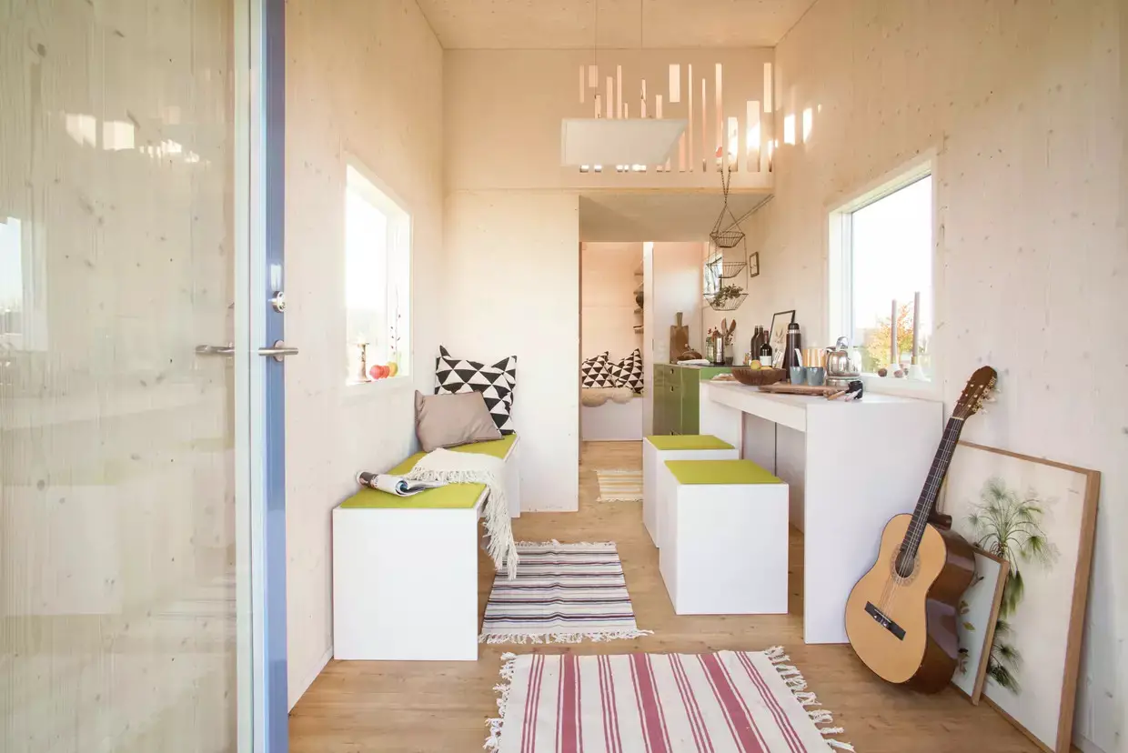 德国 KOOP Mobile Holzbausysteme 的灰色木屋 Hytte | 自然与舒适的完美结合-4