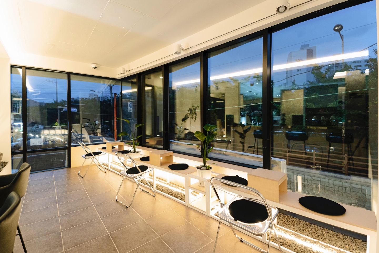 现代概念咖啡厅，27 坪釜山空间设计-13