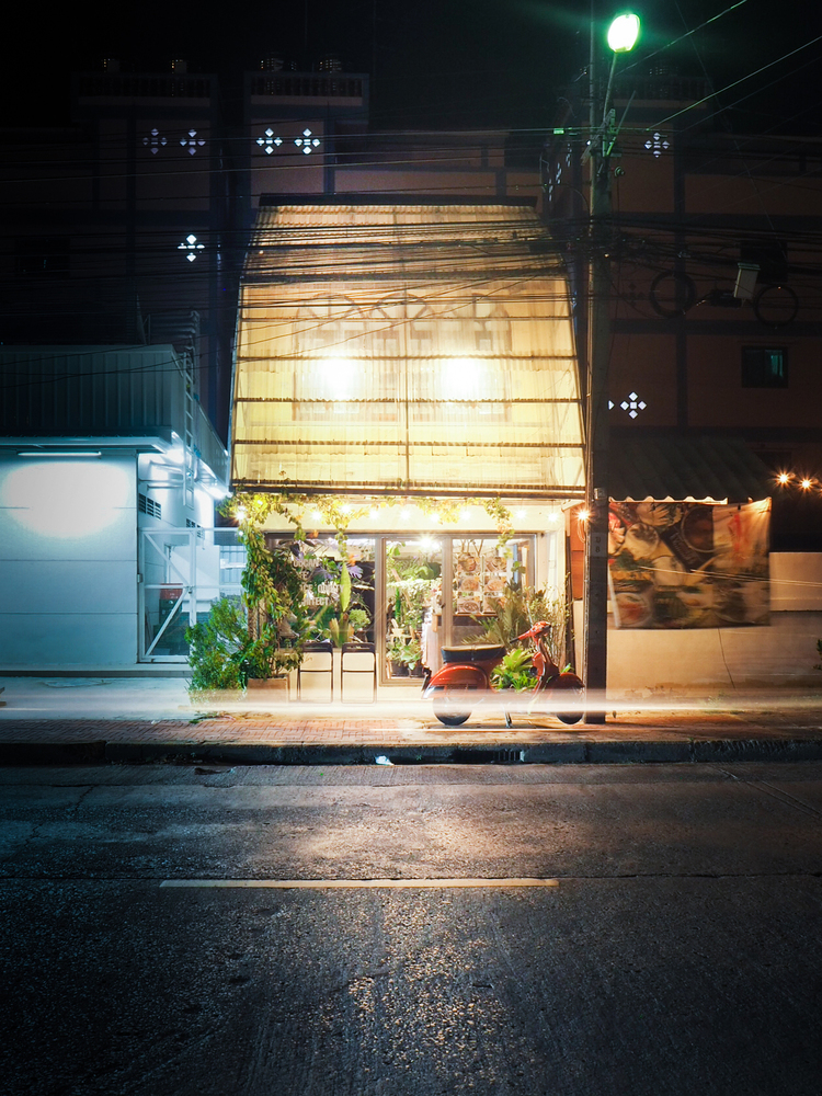 复古与自然共融的泰国 Too Can Cafe丨泰国曼谷丨SOAR（space oddity architect）-20