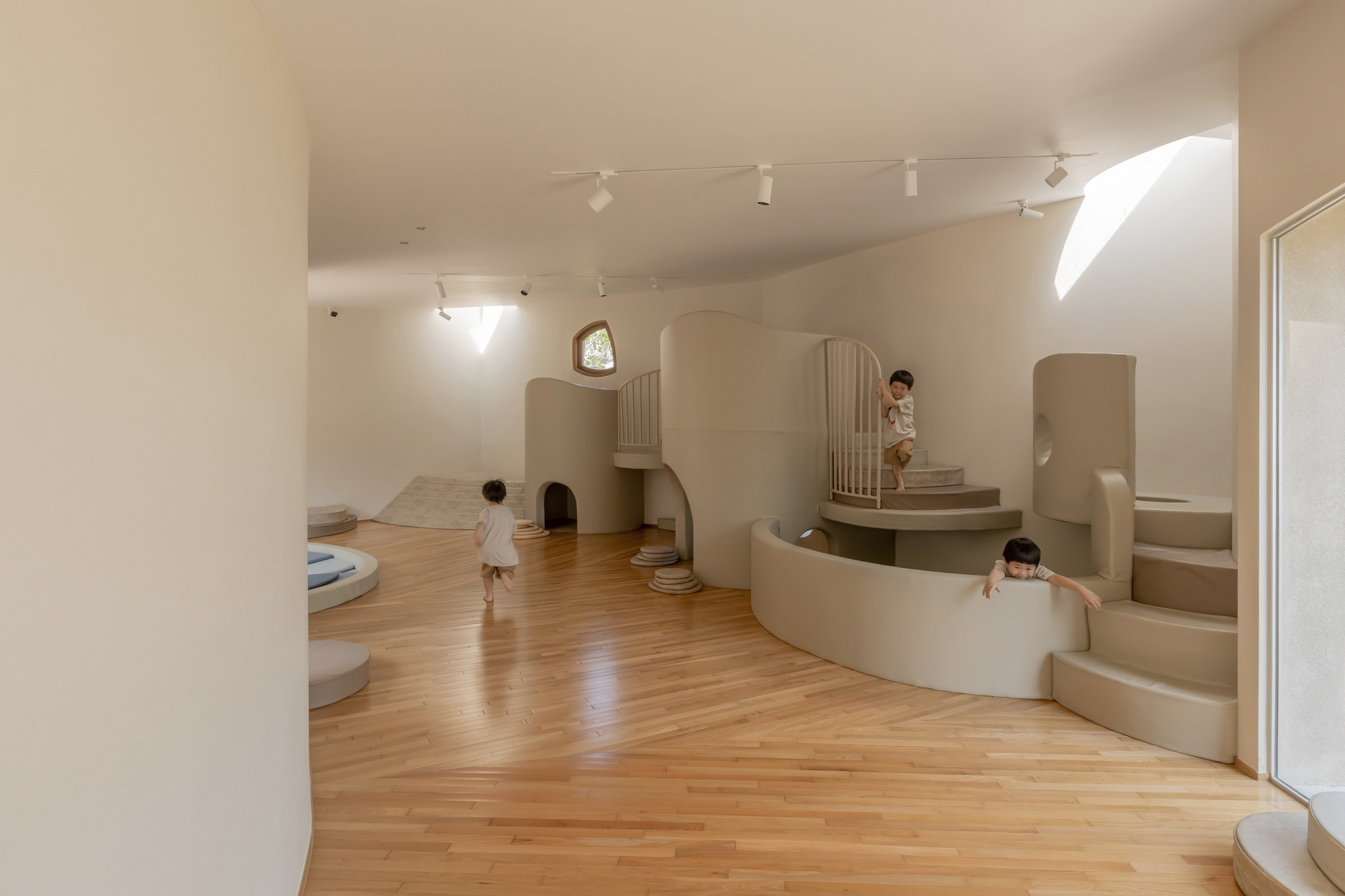 Little Stove & Little Stump 咖啡店和游乐场丨泰国曼谷丨NITAPROW-43