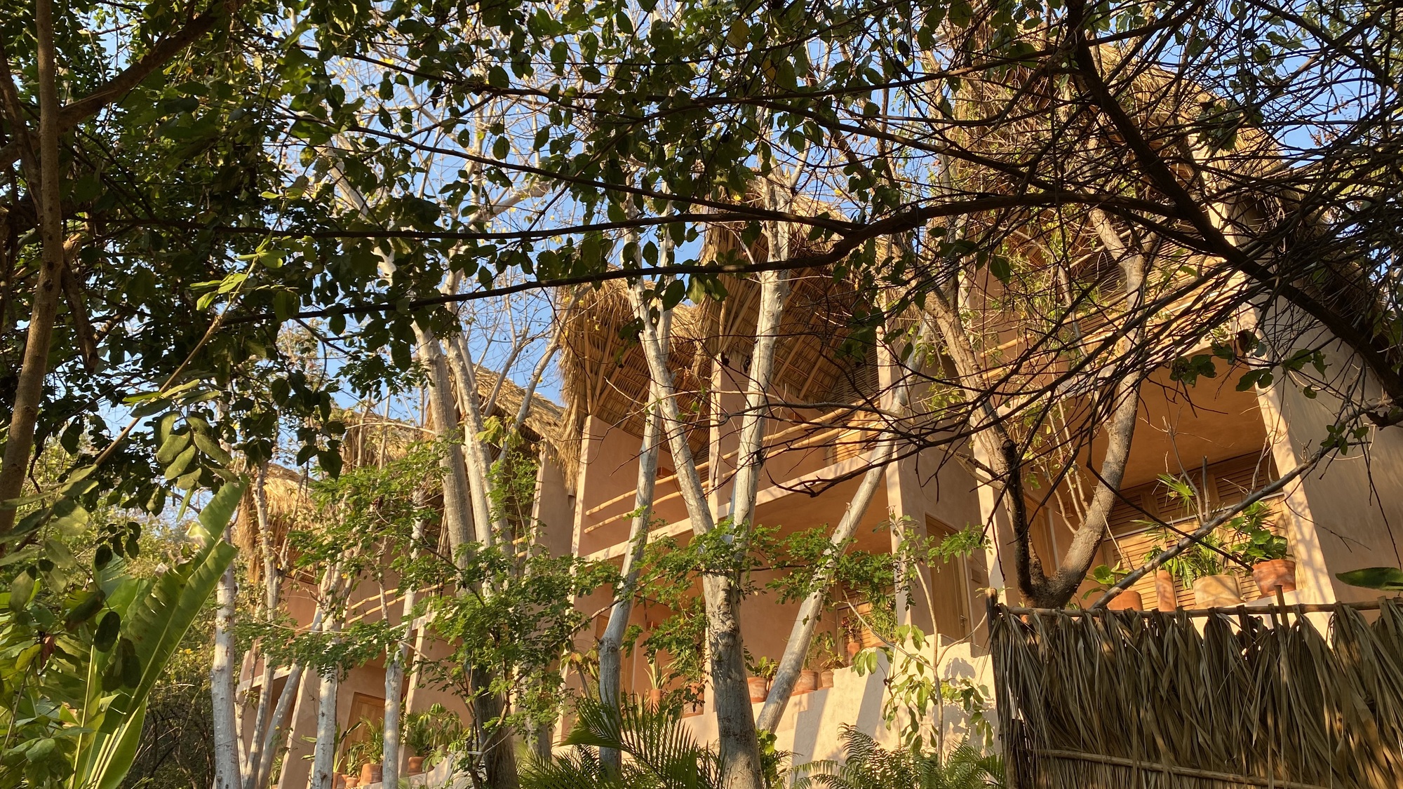 Monte Uzulu Hotel / At-te + Taller LU'UM-36