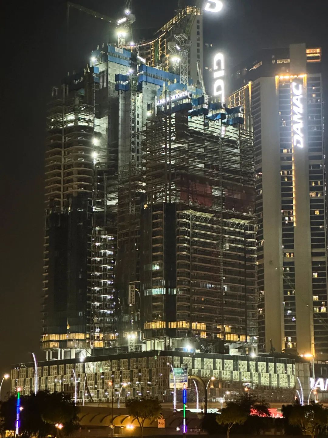 迪拜偶遇，“再就业男团”惊呼中国铁建！-44