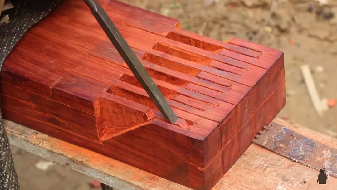 农村大爷的木艺世界 | 不用一颗钉子,打造 2500 年前鲁班凳-16