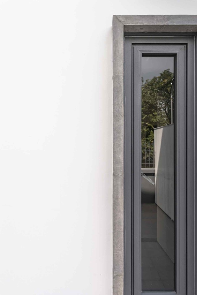 泰国 Baan Bangpok 家庭住宅，垂直螺旋楼梯设计-71