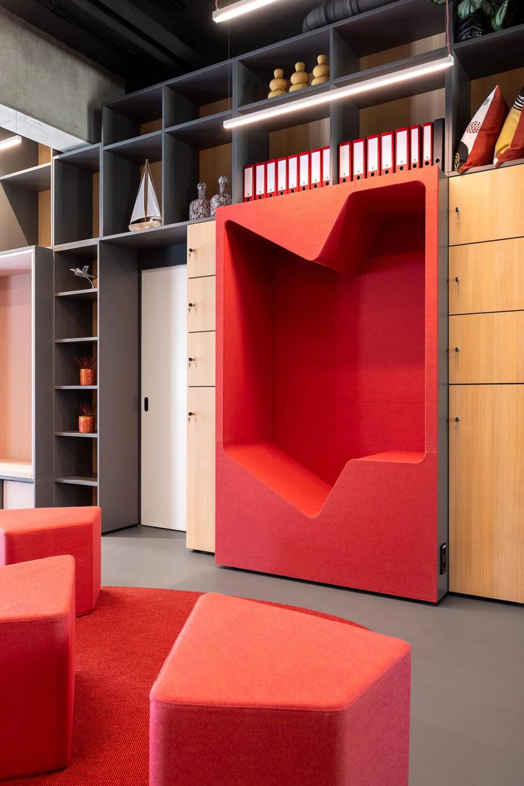 Parkour“跑酷”柜式工作舱应用项目丨波兰华沙-28