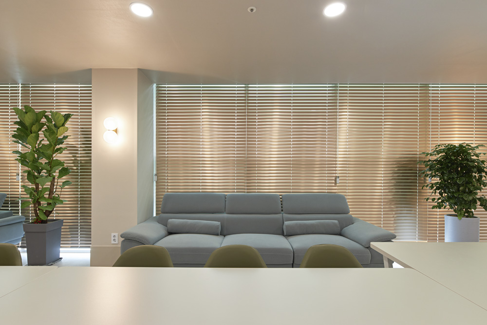 现代风格 120 平米甜品店设计案例-11