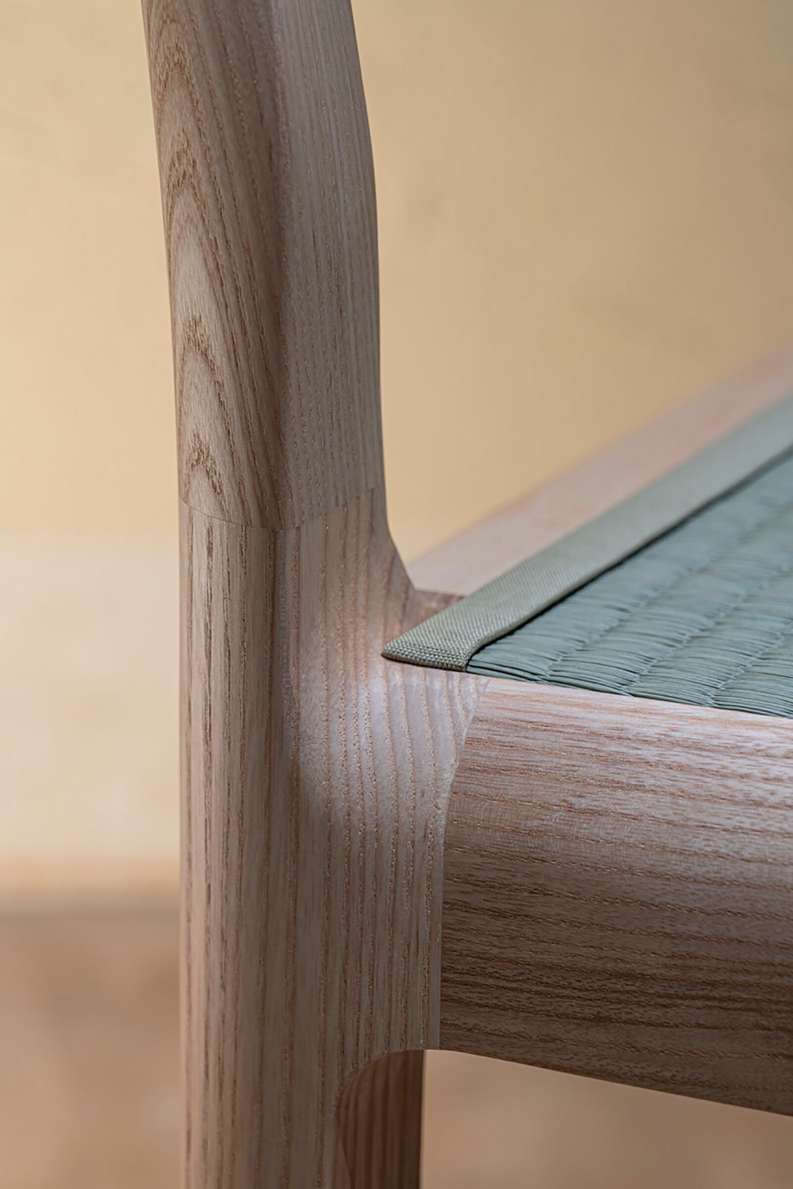 畳の椅子「bunbuku」及配套桌子设计丨辻村久信设计事务所,株式会社ムーンバランス-17