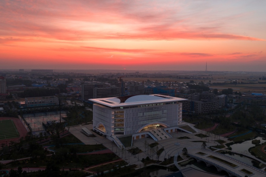 河南信息科技学院图书馆丨中国鹤壁丨同济大学建筑设计研究院(集团)有限公司 四时方院-119