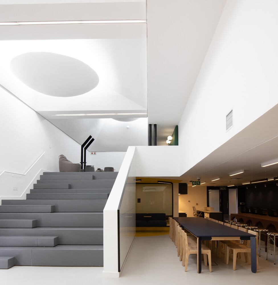 比勒陀利亚大学的哈菲尔德校区 Akanyang 建筑丨南非丨Two Five Five Architects-23