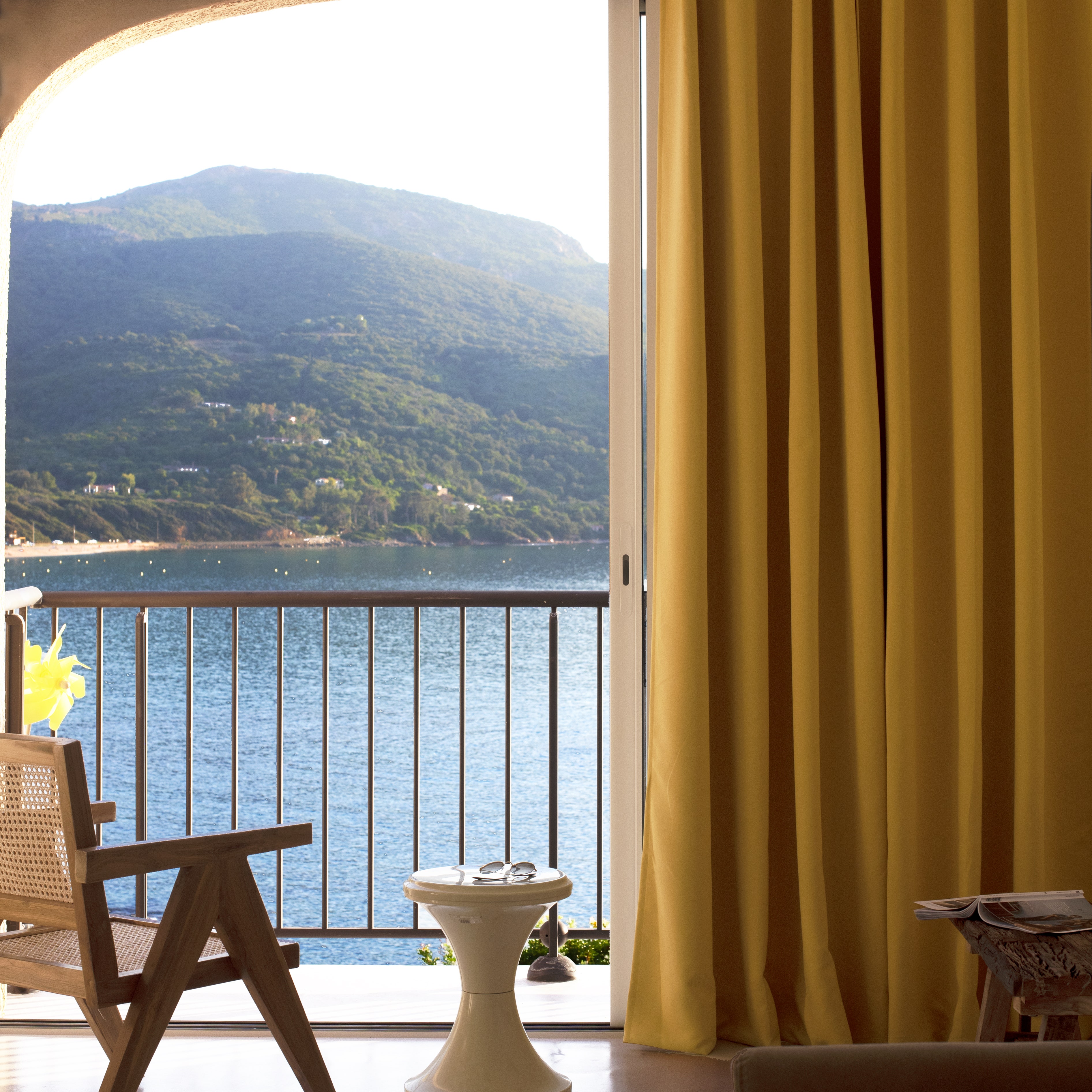 滨海公寓的阳光魅力-0