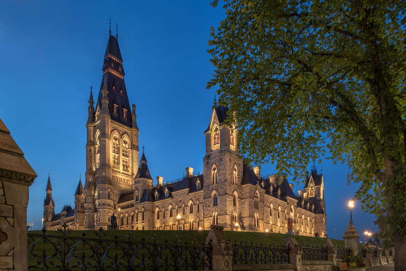 加拿大渥太华议会西区大楼外部照明项目丨Lightemotion-44