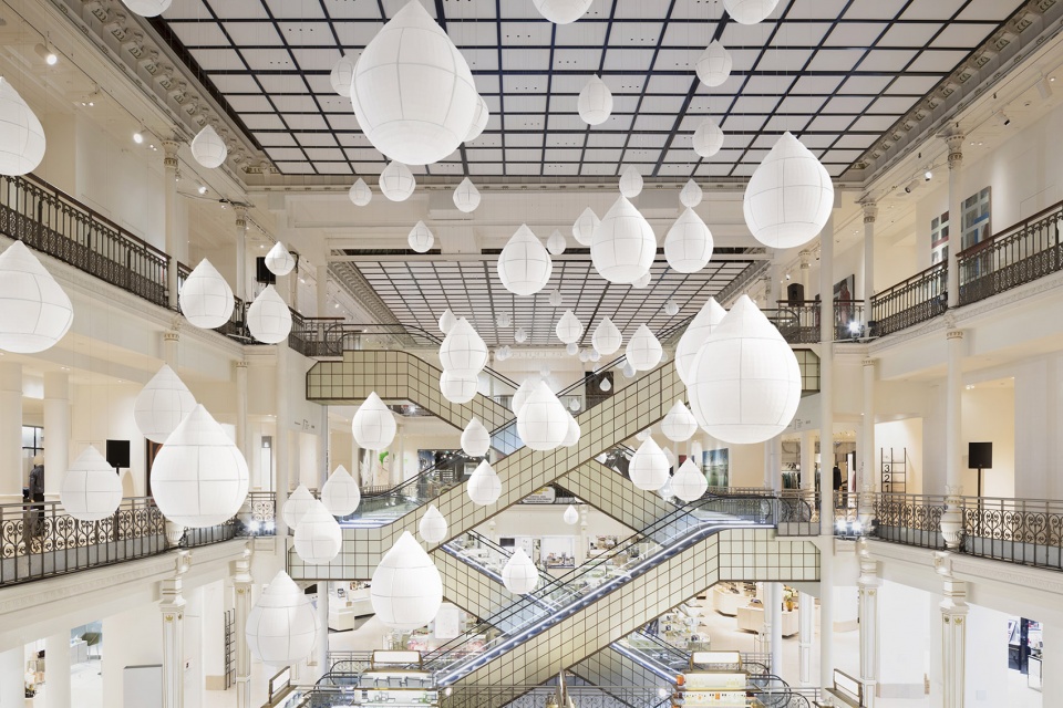 雨滴与花朵 · nendo 为巴黎 Le Bon Marche 打造白色展览-45