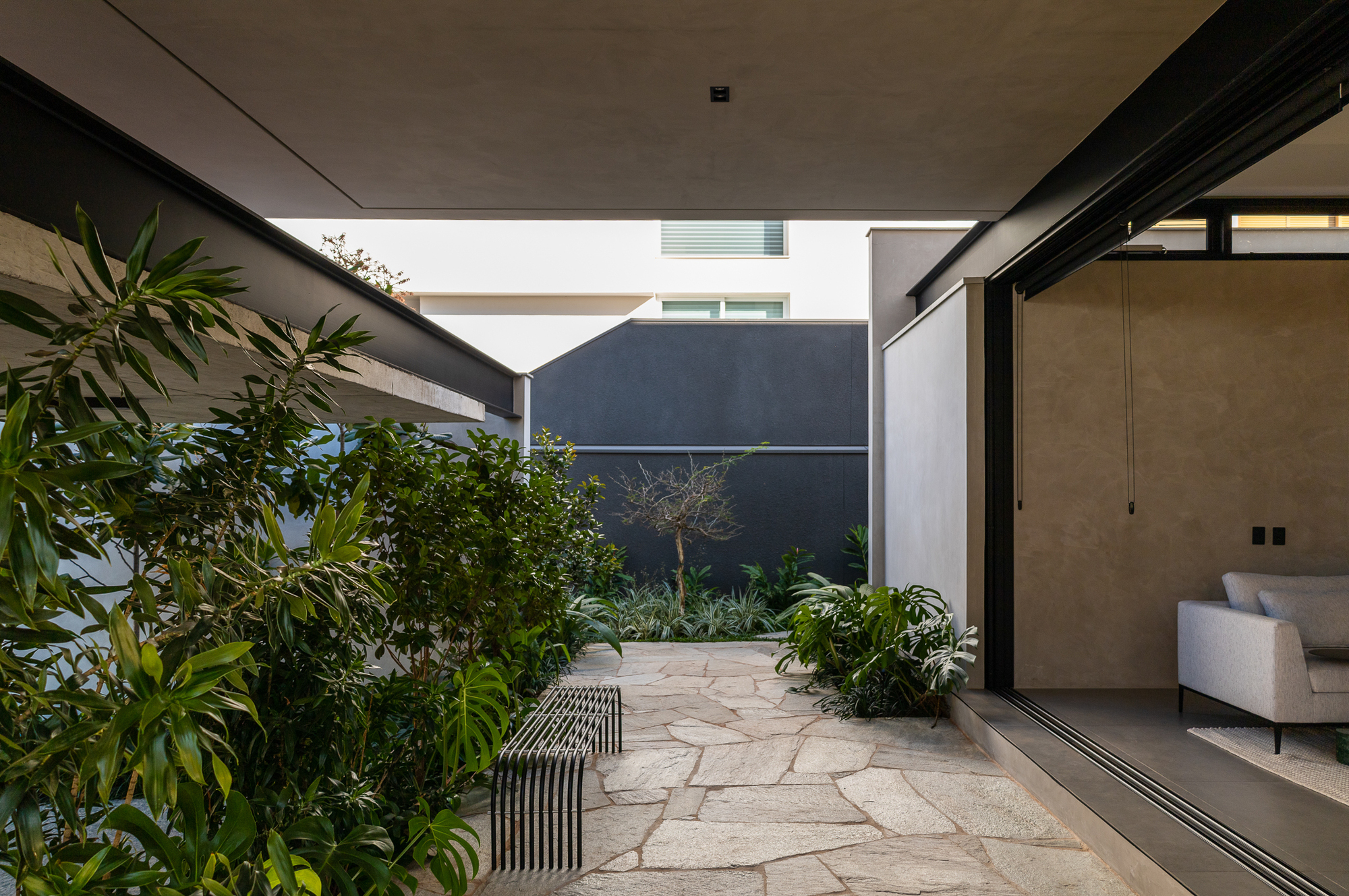 两个正方形房子丨巴西丨24 7 Arquitetura-41