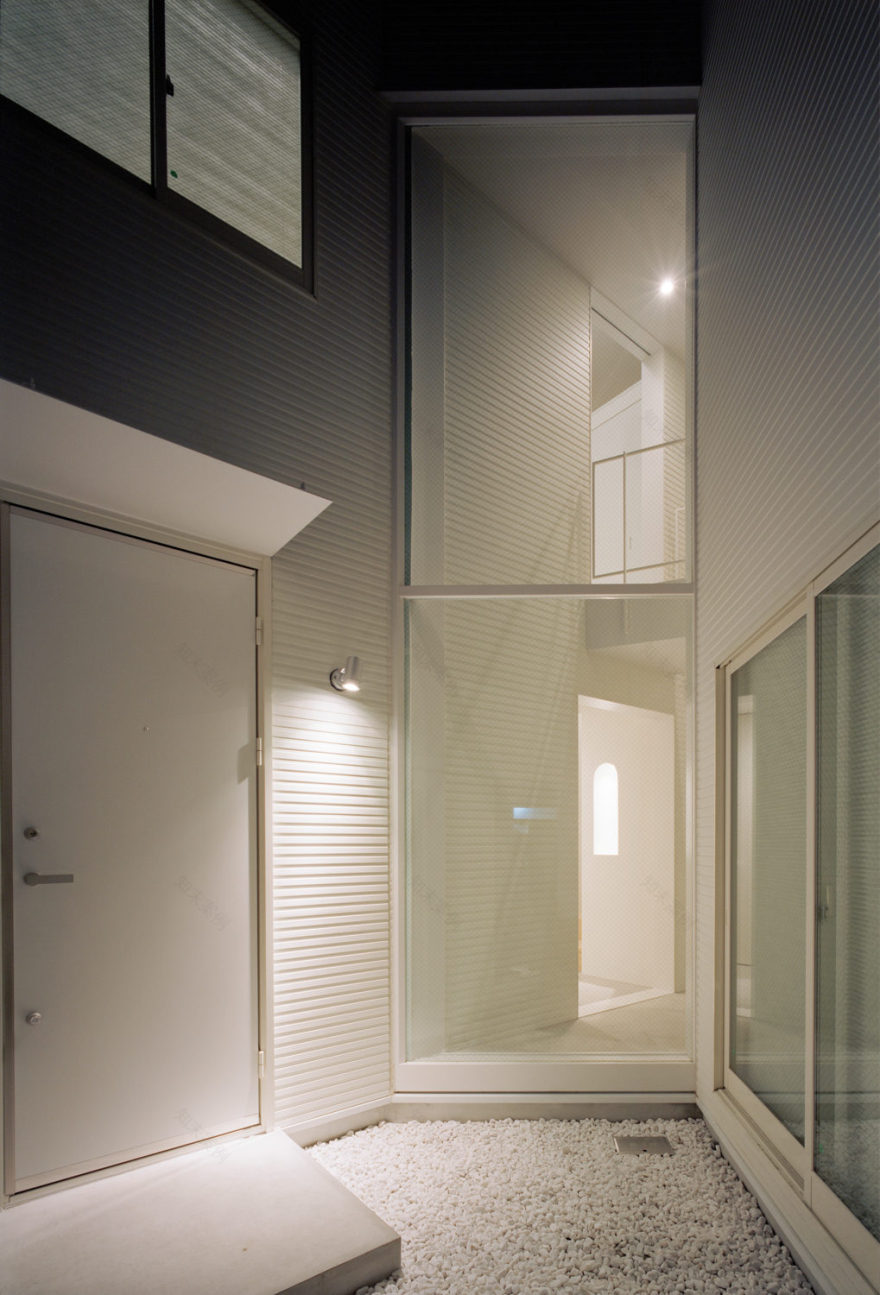 伊瑟·奥(由于 Ise O 比较像是人名,但仅这形式较难判断其确切含义,如果不是人名,请提供更多语境信息) 丨日本三重丨构造设计ASD_田岛隆志,照明设计FDS-35