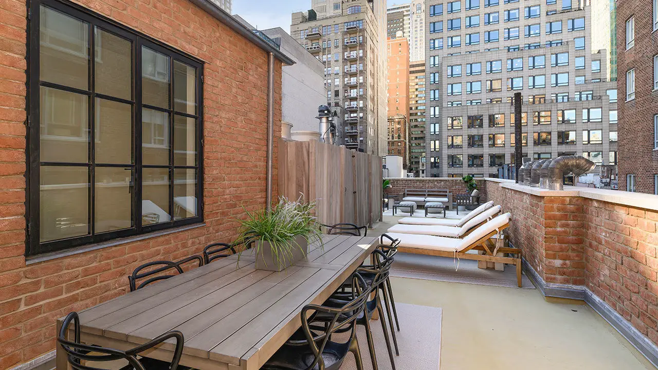 纽约上东区历史建筑的现代艺术改造-14