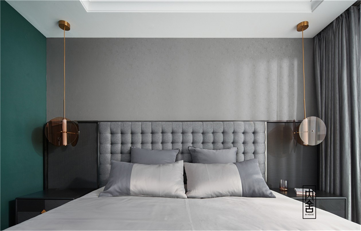 灰色调与橙色的碰撞,打造静谧优雅家居空间-26