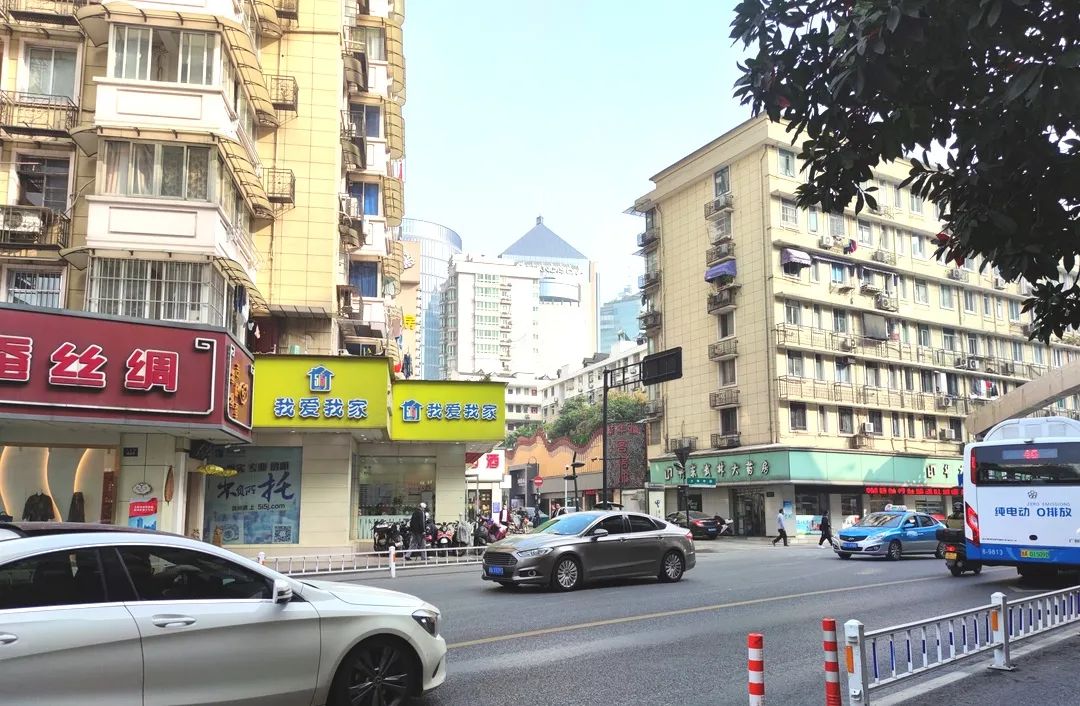 杭州知名老菜场一改旧貌多重升级，改造后惊现渔歌巷、缤纷亭、西子路！-6