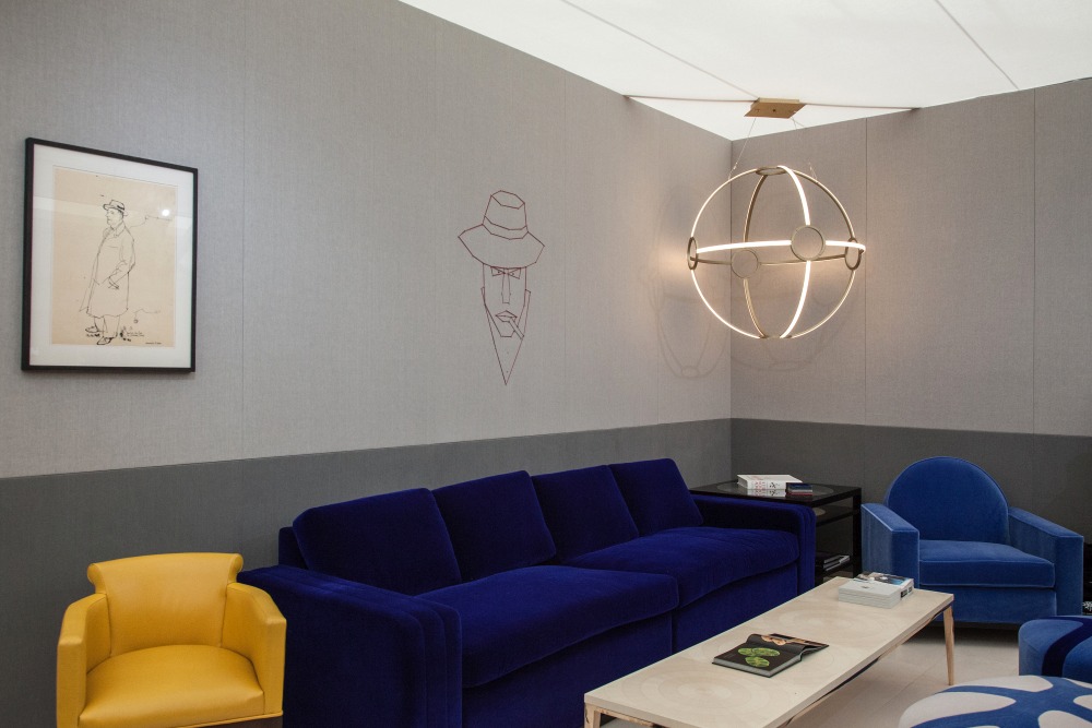 Stylish Ways To Add Bright Blue Color Accents To Your Home-6