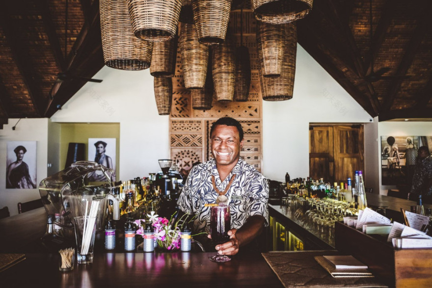 斐济五星级豪华度假酒店,现代斐济风格的海滨别墅-10