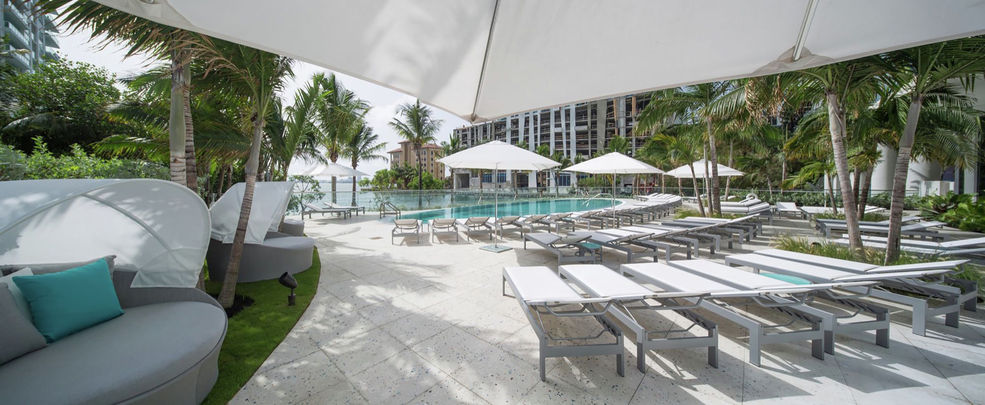 Miami 地标 Icon Bay | 空中花园与城市景观的完美融合-11