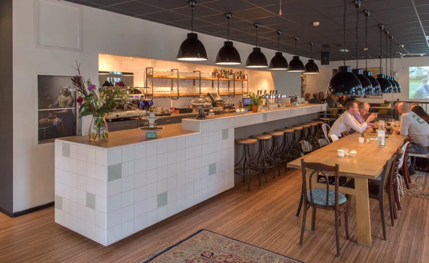 荷兰 Café Suus 餐饮空间设计丨Mosa-11