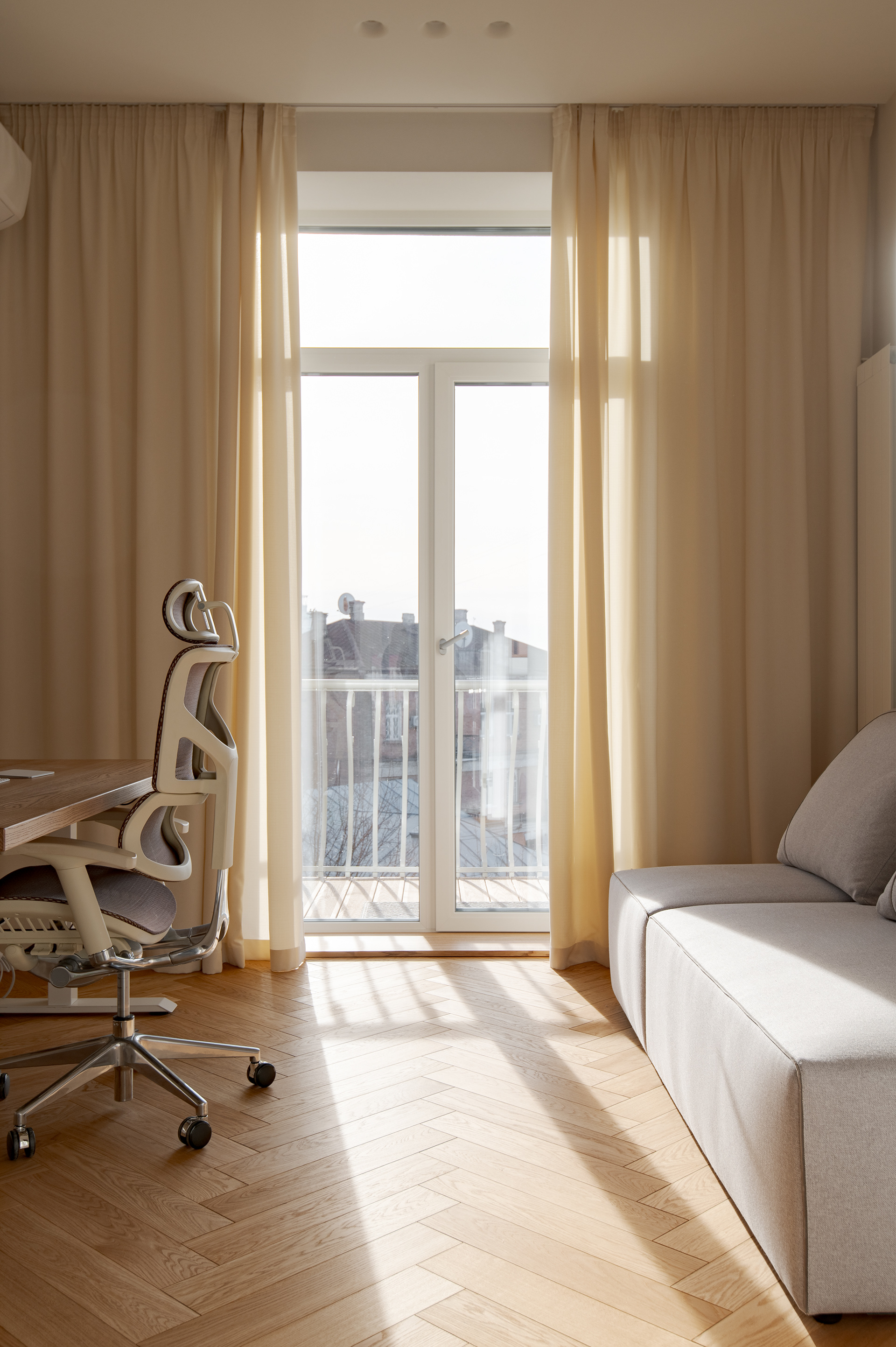 Apartment in a historic building-19