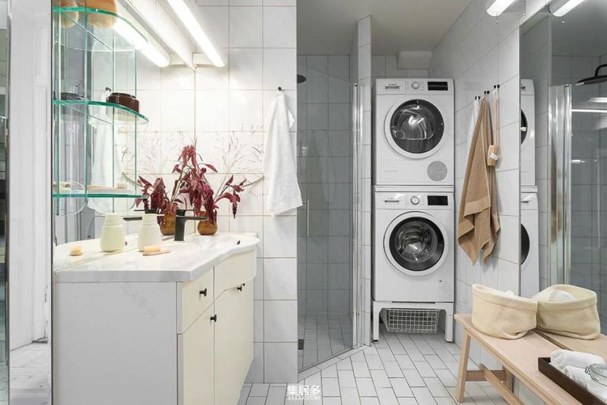 明亮斯堪的纳维亚公寓中的画廊式墙面点亮家居艺术-32