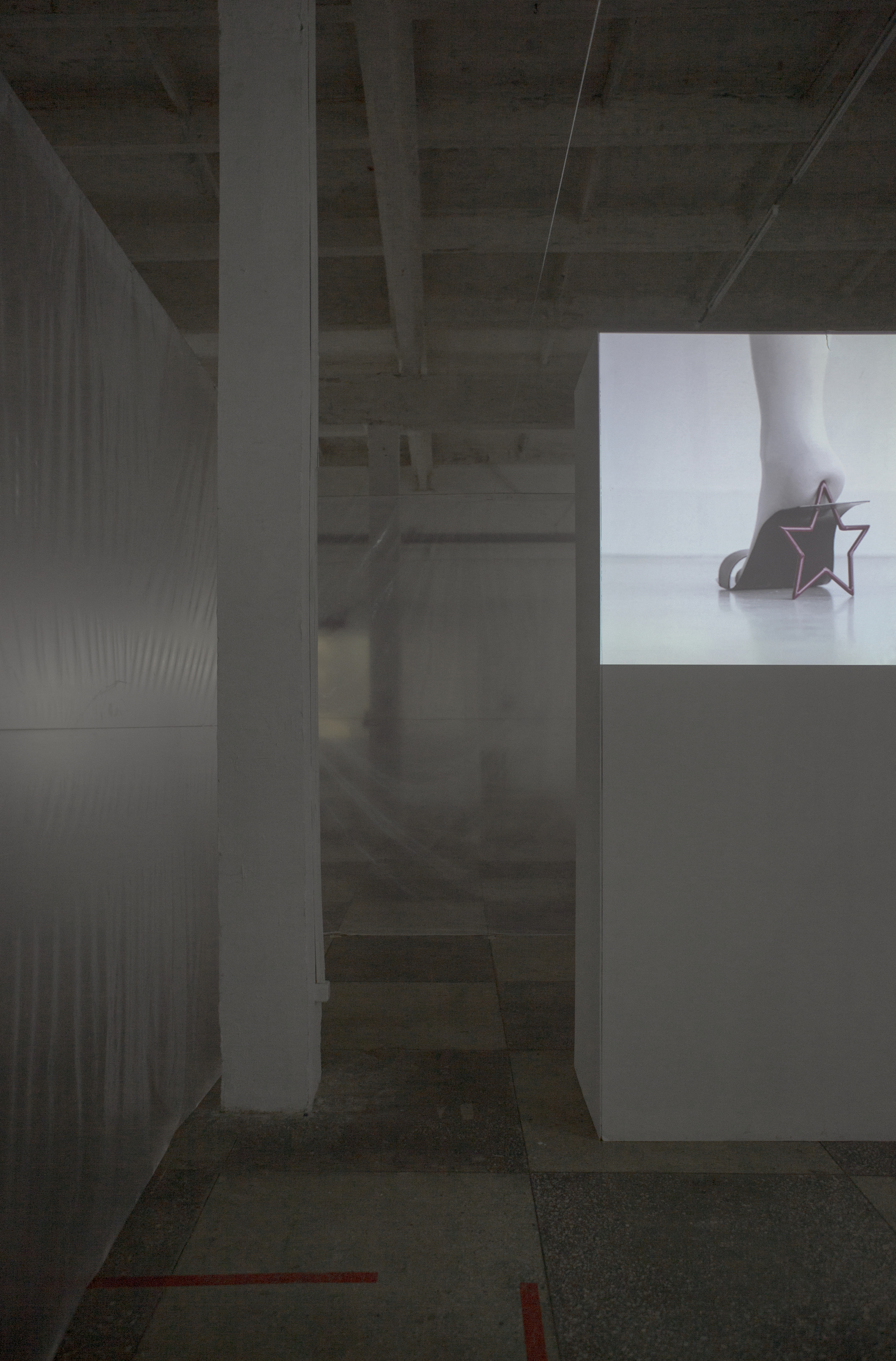 Touchable Distance Exhibition  / Radical Passive-20