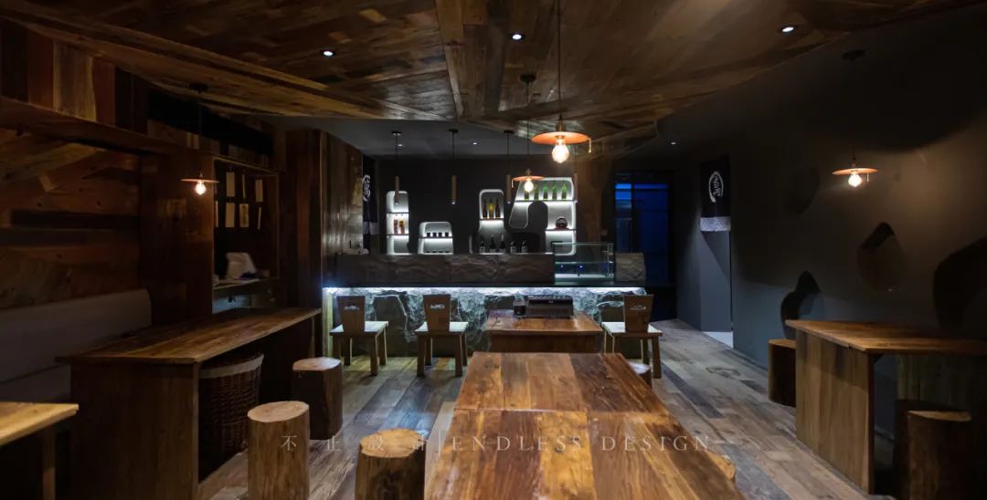 万吉水产 · 工业风日料店的创意设计丨中国苏州丨不止设计-14