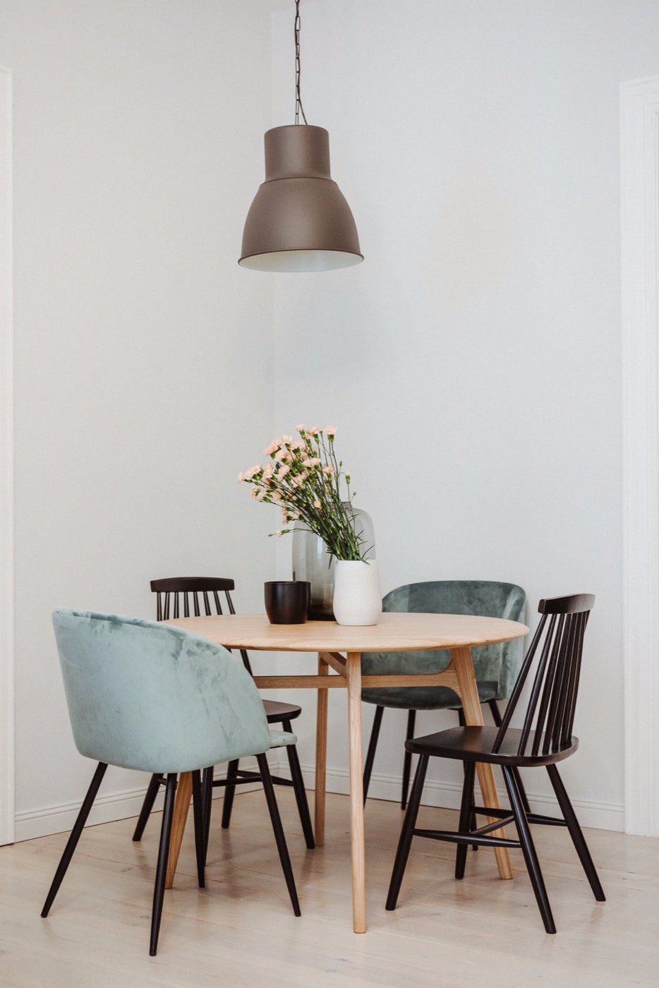 波兹南旧宅变身高质感民宿,历史韵味与现代设计完美融合-15