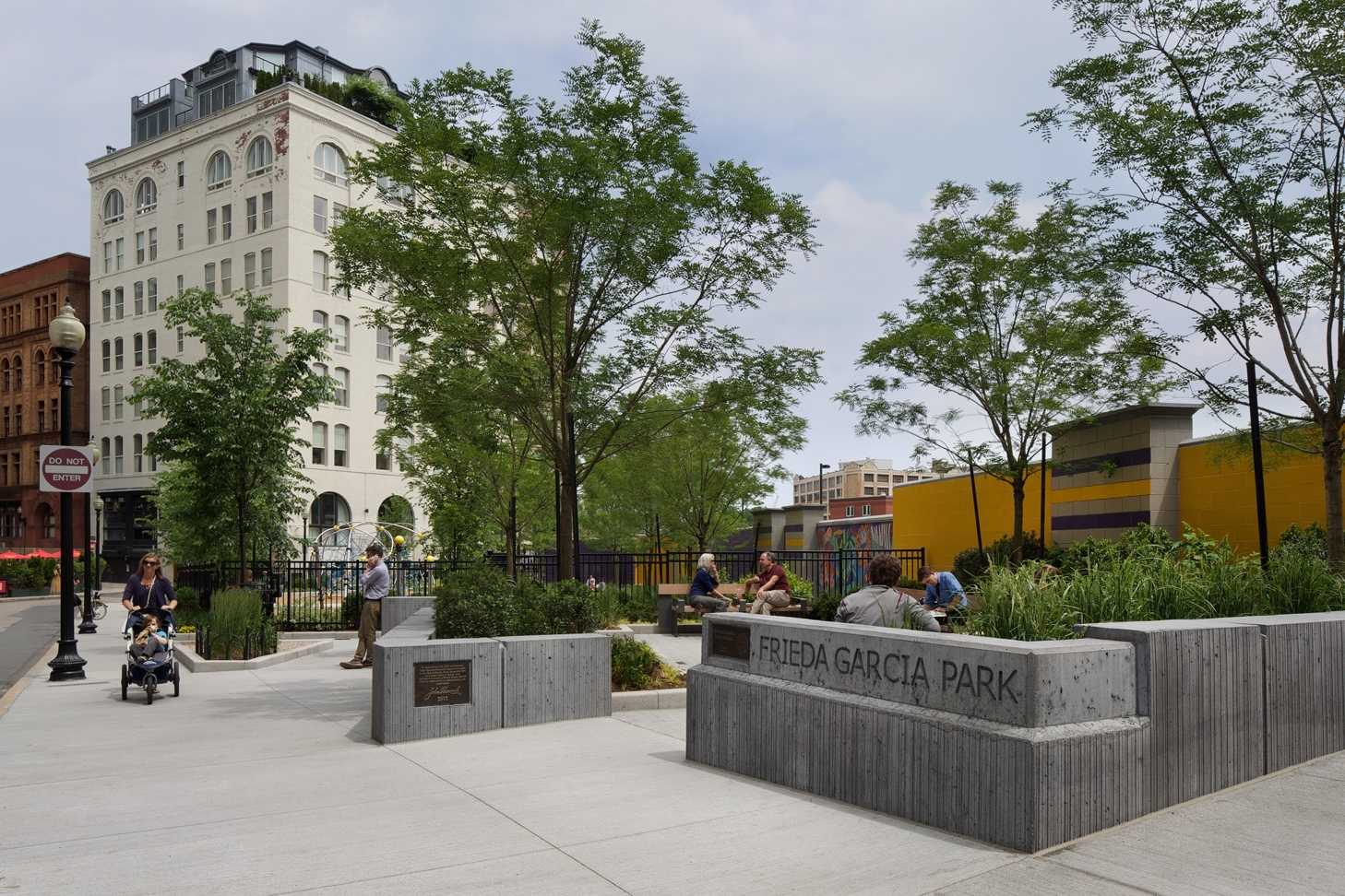 弗里达加西亚公园丨美国波士顿丨著名艺术家 Lisa Houck 与当地社区工作室-3