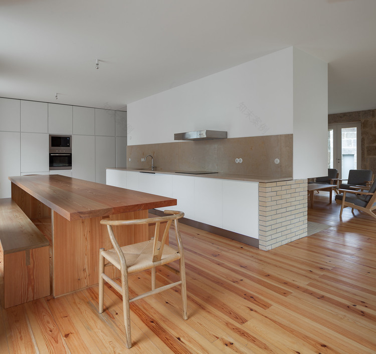 费塔斯之家(Feitais House)现代重生-22