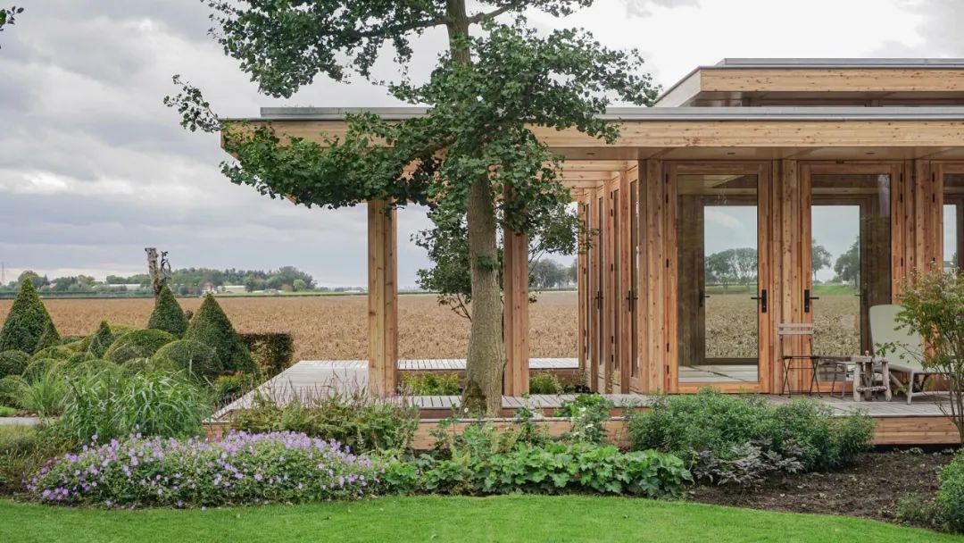 54 平米花园小屋,模块化设计实现室内外融合-10