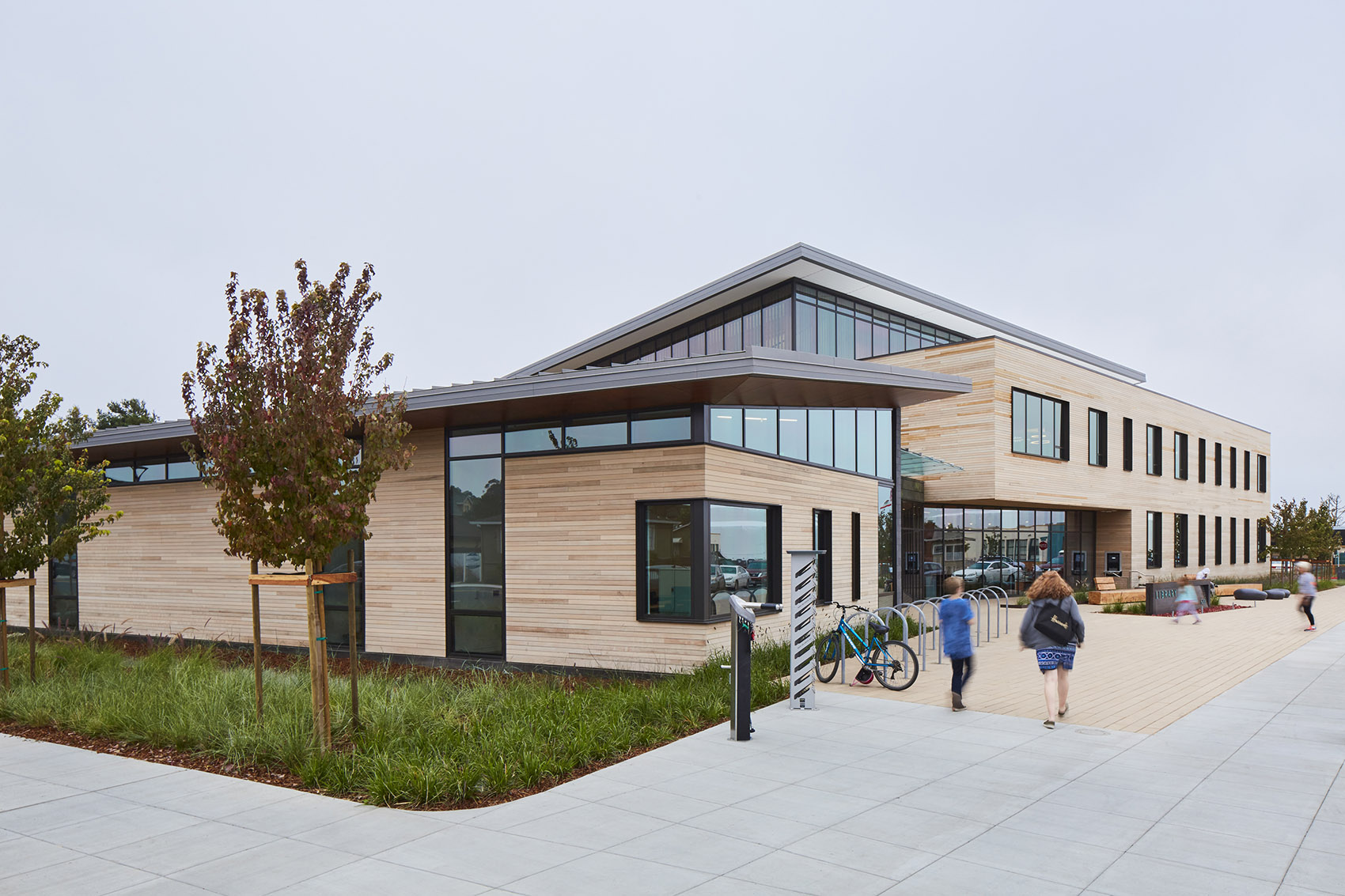 美国半月湾图书馆-18