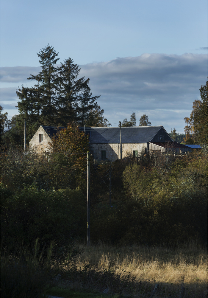 苏格兰高地农业建筑的华丽变身-29