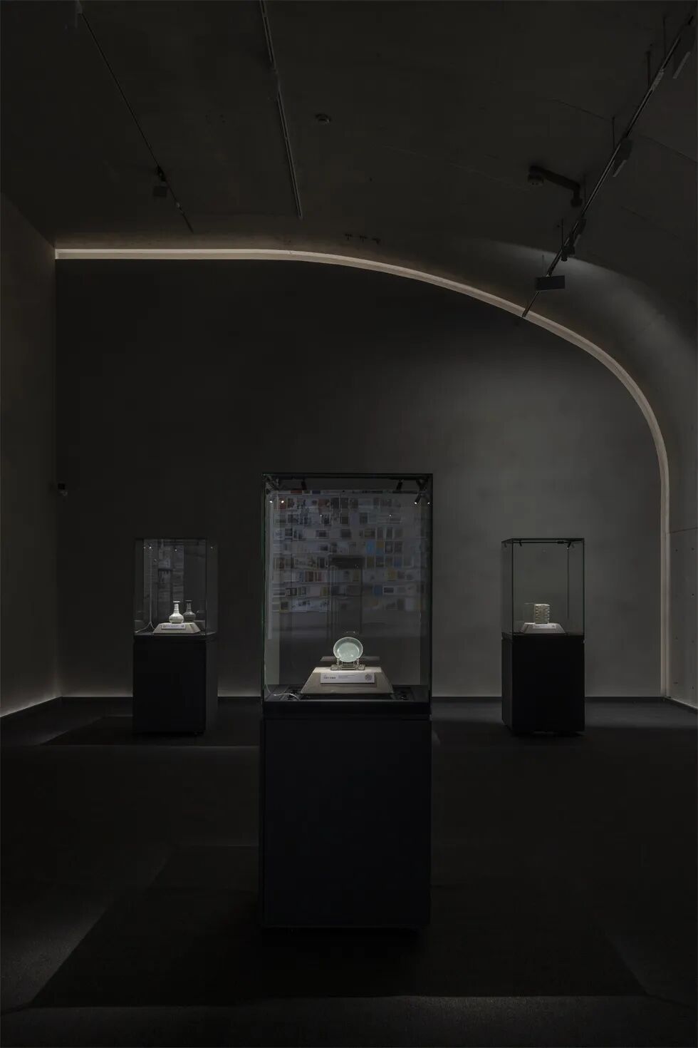 RDI瑞国际照明设计|以光为引重构时空——解码龙美术馆天地大观展中的时空叙事密码-25