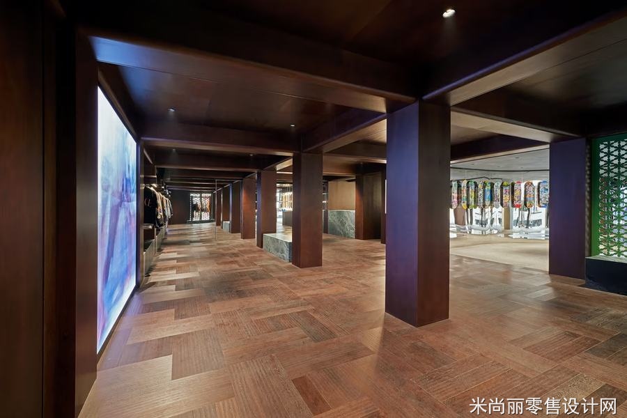 滑板品牌PALACE首尔旗舰店，设计灵感源自于韩国传统宫殿 - 米尚丽零售设计网 MISUNLY- 美好品牌店铺空间发现者-5
