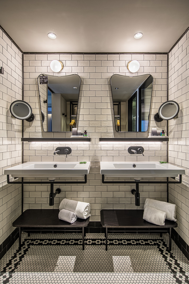 马德里卡斯蒂利亚纳希尔顿嘉轩酒店丨西班牙马德里丨Antonio G. Barbarín-5