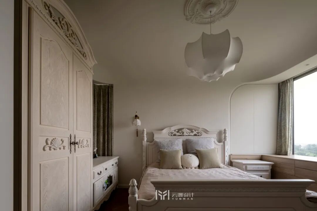 YUN.MAN实景|东方墨香漫过雕花窗，一卷诗书伴斜阳，法式浪漫藏于页，东方雅韵绕画梁-69